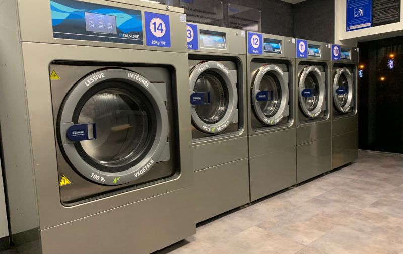 Équipement de buanderie professionnel